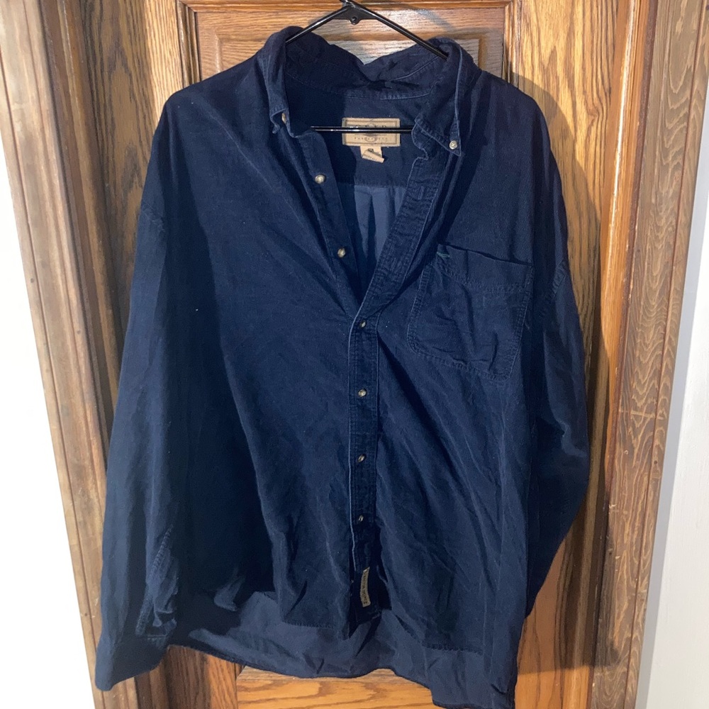 XL Nice Corduroy Button Down